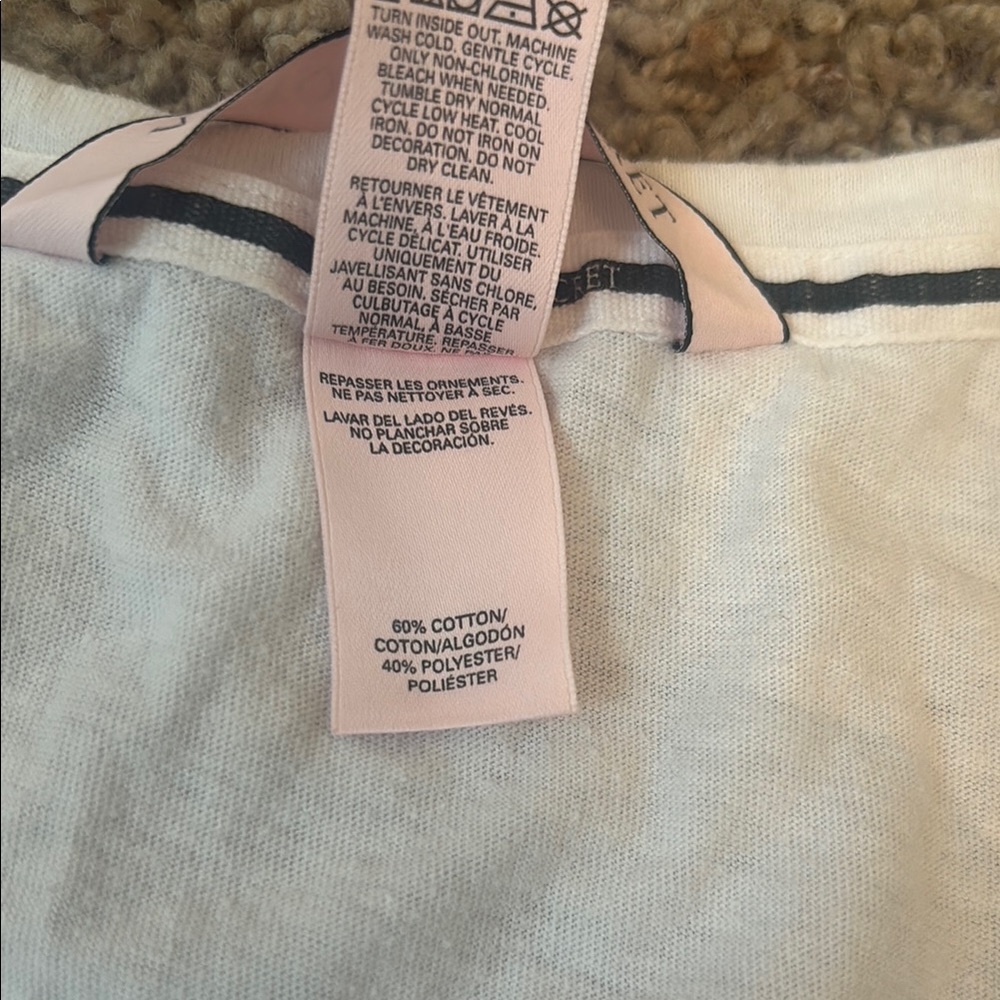 EUC VS l White and Blue Sleepwear Set - Picture 3 of 11
